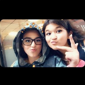 Meet your Posher, Lizzy